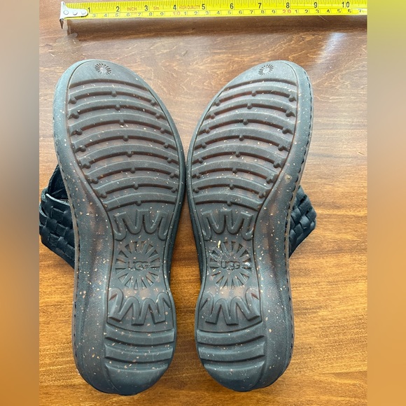 Used, UGG Jenaya (1007561 7) flip flop sandal, size 8, black - Picture 2 of 5